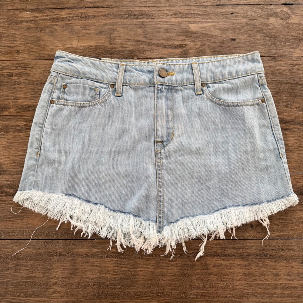 NWT Fidelity Denim Revel Skirt La Jolla Light Wash Frayed Hem Mini size 28 NEW